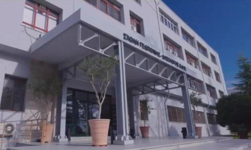Επεισόδια το Γεωπονικό τμήμα του ΑΠΘ: Koυκουλοφόροι έριξαν μπογιές